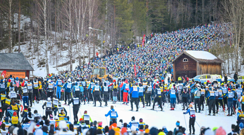 Bieg Wazów of the race facing the first climb after the mass start - Ski Classics Vasaloppet, Saelen-Mora (SWE). www.nordicfocus.com. © Reichert/NordicFocus. Every downloaded picture is fee-liable.