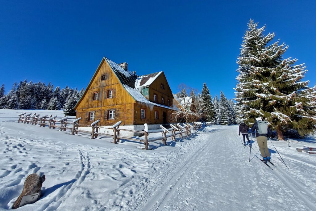 Stacja Turystyczna Orle Strażnica fot. Paweł Zatoński www.pawelzatonski.pl